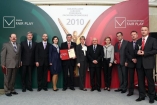 Zdjęcia grupowe - Galeria zdjęć Gala "Przedsiębiorstw i Gmin Fair Play" 2010