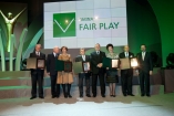 Zdjęcia grupowe - Galeria zdjęć Gala "Przedsiębiorstw i Gmin Fair Play" 2010